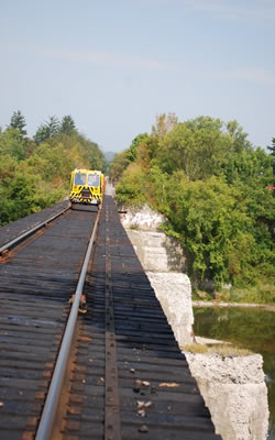 007 Crosses a High Bridge