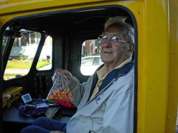 Railcar 007 runs in memory of Harvey Page (1929-2017)